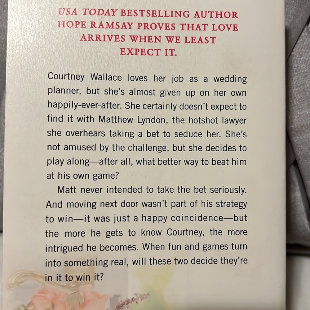 Book - Romance - ‘the bride next door’ by Hope Ramsay - Picture 2 of 2